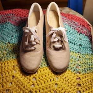 Grasshopper Sneakers